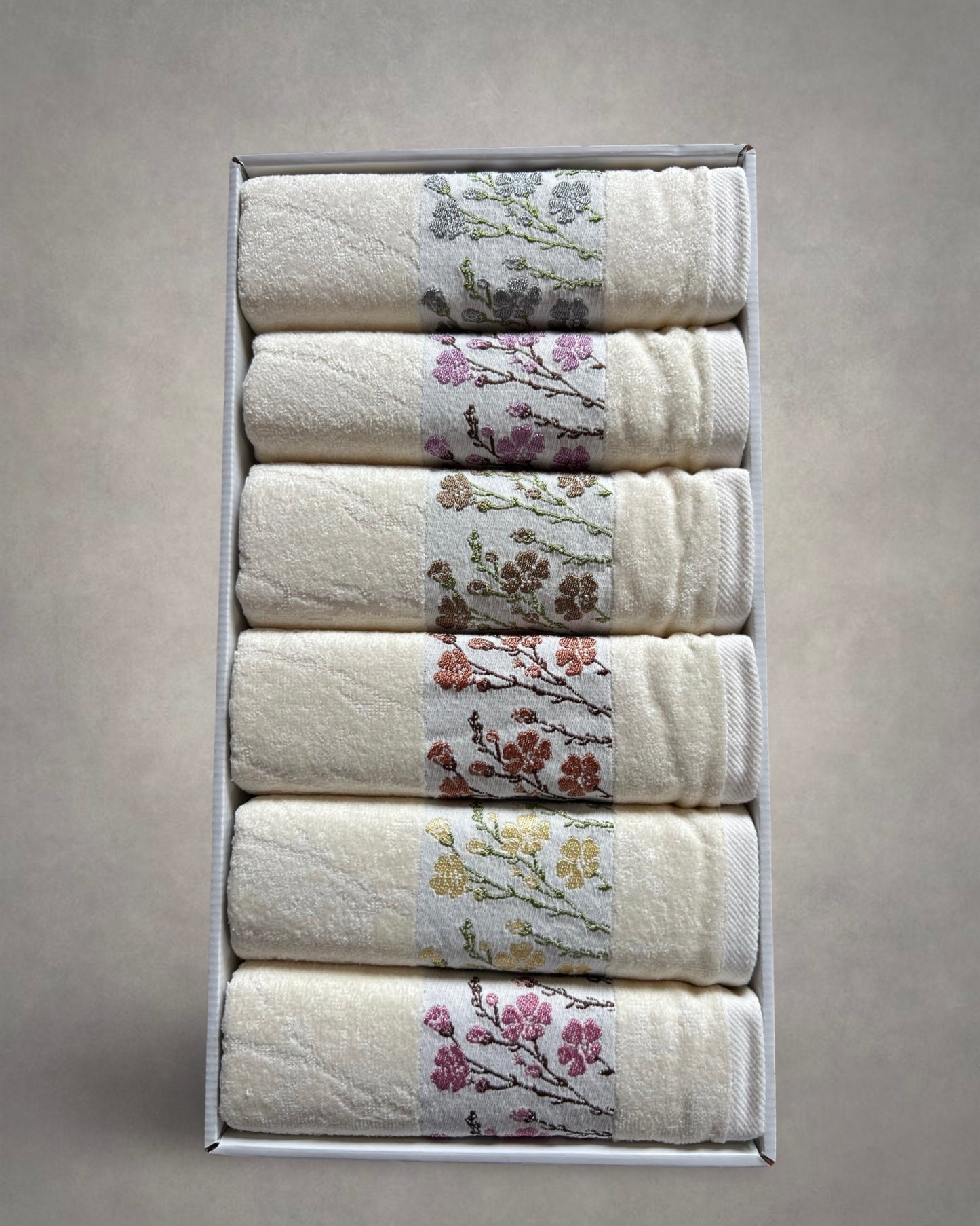 Комплект 6 бр. луксозни бродирани кърпи Цветя 50х90см