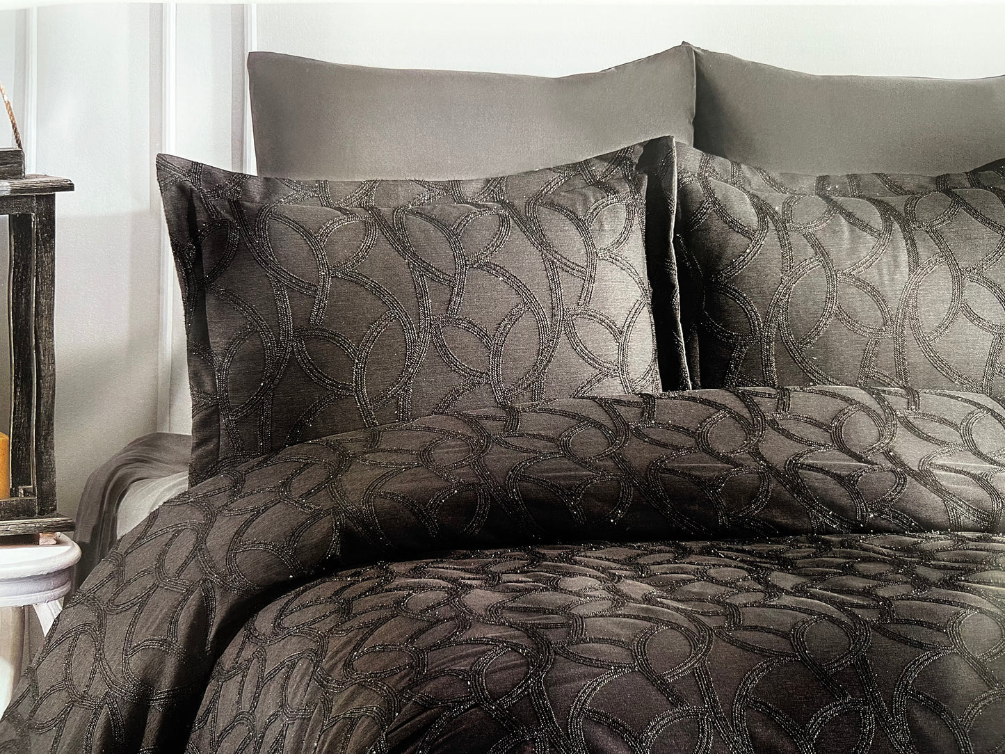 Luxurious bedroom set with embroidery Orlo Anthracite