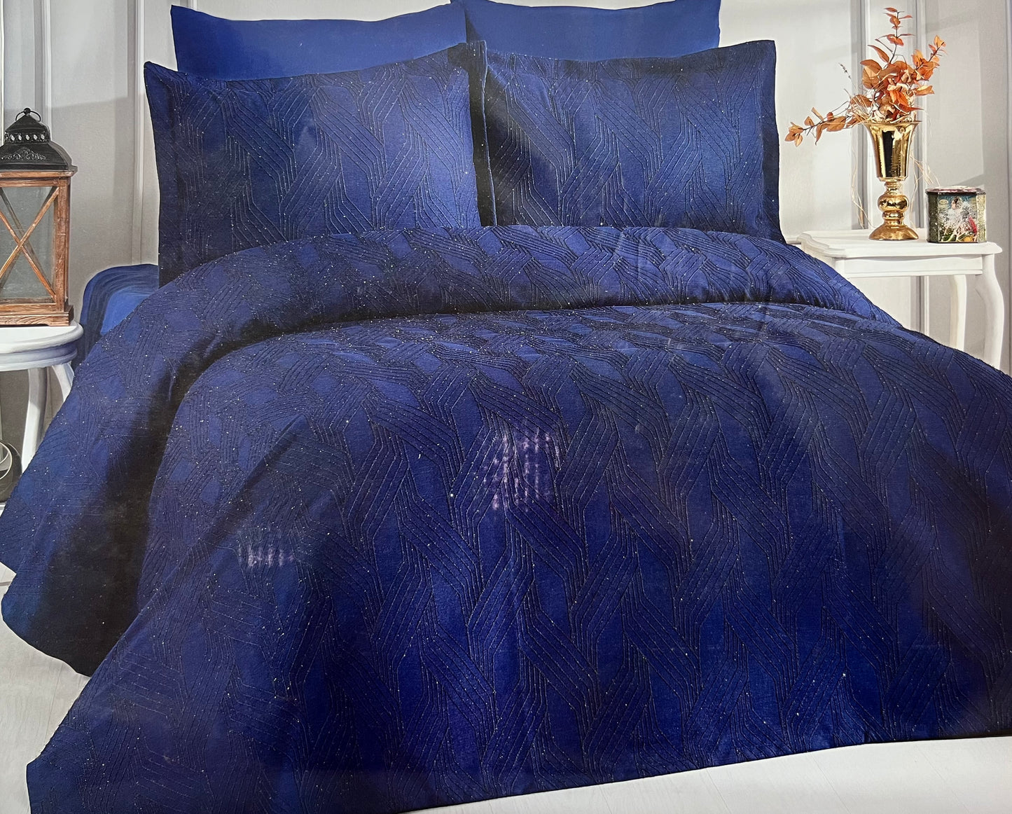 Luxury bedding set with Solo Blue embroidery